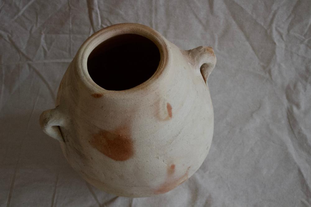 Lg. White Bellied Clay Pot with handles