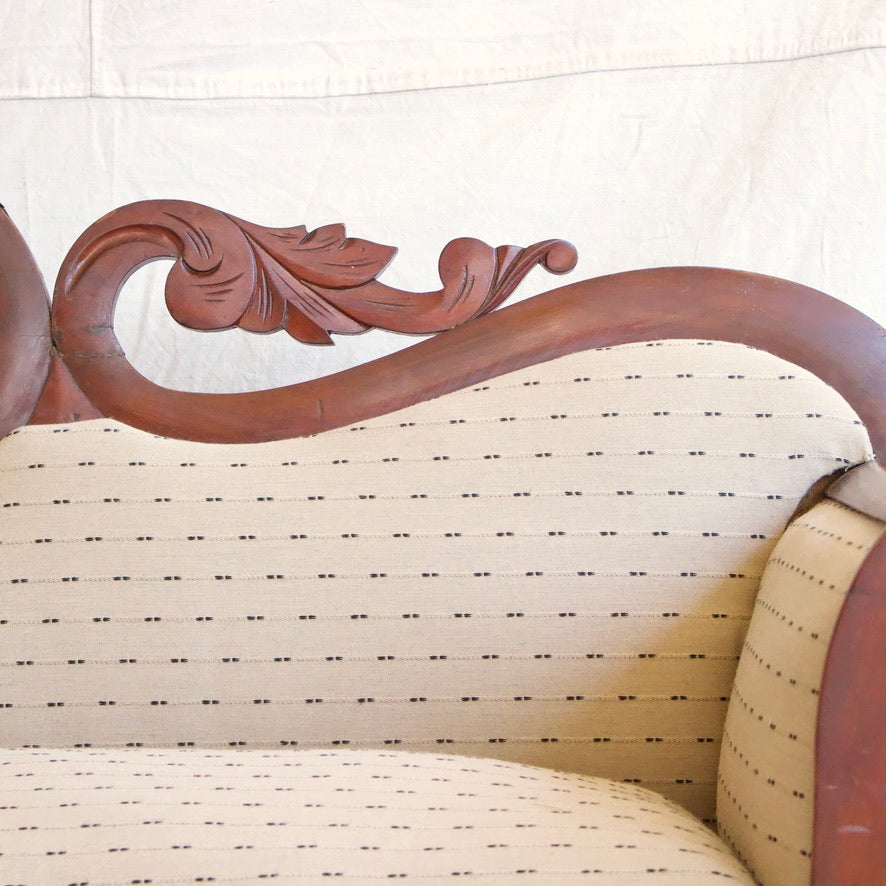 Vintage Beige Patterned Victorian style Sofa