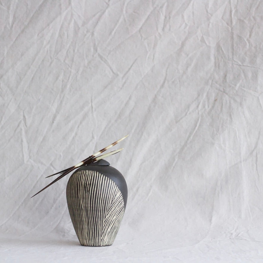 Noble Grit Ceramic Closed Vessel