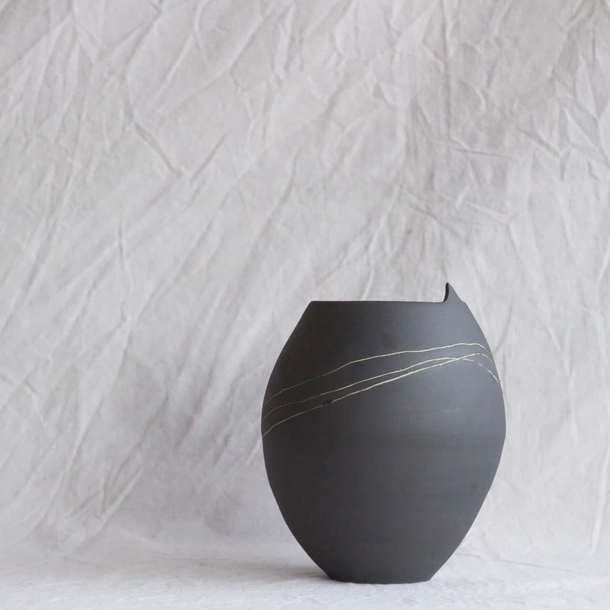 Noble Grit Ceramic Vase III