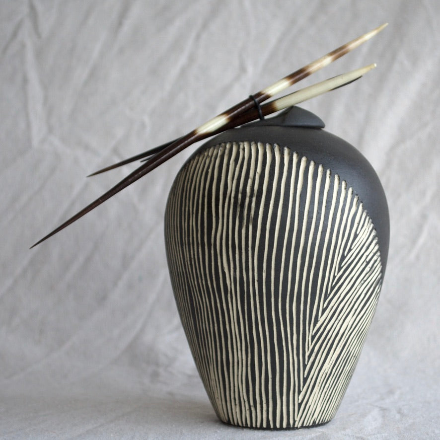 Noble Grit Ceramic Closed Vessel